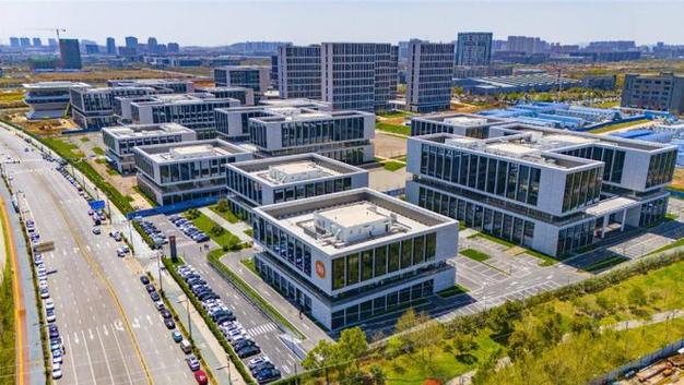 小米武汉科技园小米智能家电工厂坐落于武汉市东湖高新区左岭大道东侧
